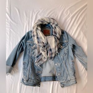 Blue & gray plaid scarf